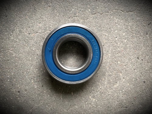 Подшипник 180205 (6205-2RS) Китай, закрытый