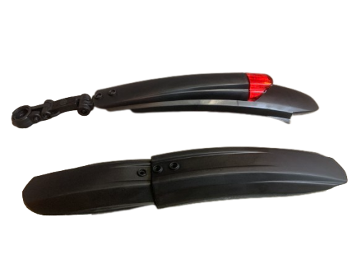 Крылья пластиковые 26-29" состоит из 3-х частей с задним катафотом (модель: XGNB-040-2)