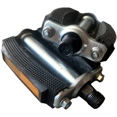 Педаль 24"-28" металло-резиновая овальная на подшипниках с катофотом.  Резьба крепления М14,29х1,27мм.(9/16"х20tpi)