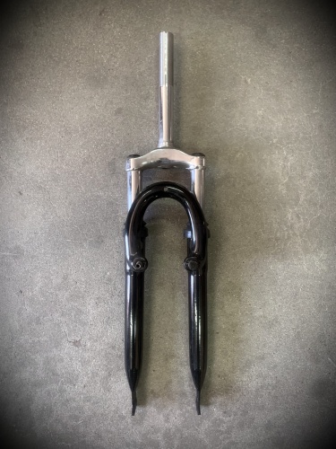 Вилка 26" горного /с амортизатором/хром/  (Китай)/2-1-6-2/