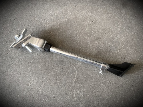 Подножка центр универсальная 20"-29" алюминиевая под каретку.