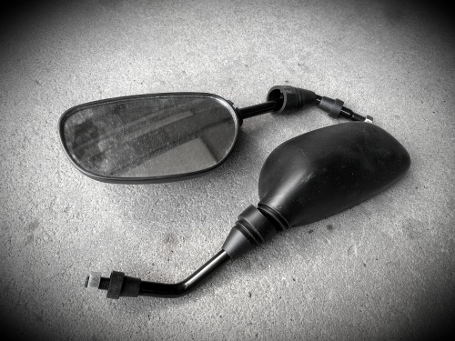 Зеркала "Байкал" М10 (пласт., черн., бобовидн.)