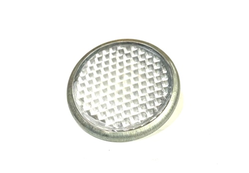 Катафот металлический передний на щиток велосипеда.