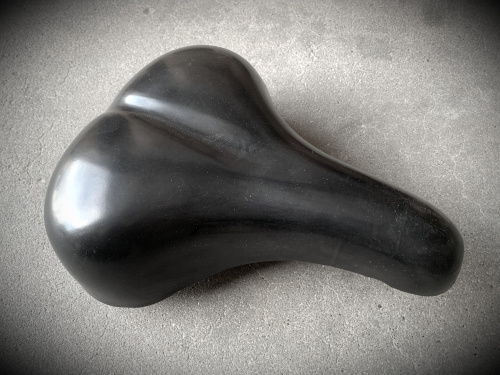 Седло Минское "AIST" (пружины ХРОМ) чёрное. Модель: 015-1