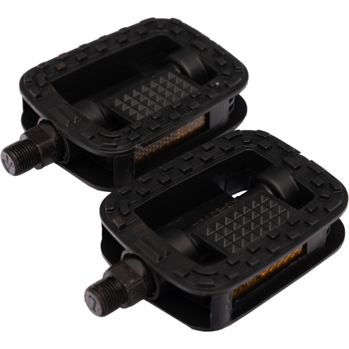 Педали YW-JD-807 пластик , с отражателем,черные, метрическая резьба