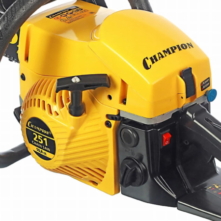 Бензиновая цепная пила CHAMPION 251, двигатель 50,8 куб.см, 2,3 кВт / 3,13 л.с., карбюратор Walbro, 18"/45 см, .325", 1,5 мм, 72 зв., легкий старт
