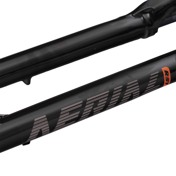 Вилка аморт. 1-0420 29"х28,6 шток 260мм возд.-масл. рег. гидр. блок. 100мм D черная RST AERIAL инд.упак.