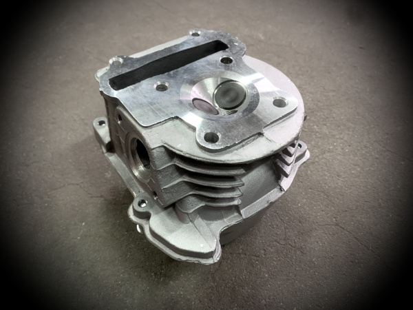 Головка цилиндра в сборе 4T  80cc 139QMB 47,00мм, клап. d-16/18,5мм; GY6-80 (клапана, р/вал, коромыс