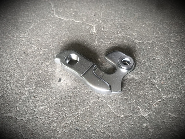 Держатель 6-170006 "петух" A-HG006 для заднего перекл. серебр. A-FORGE