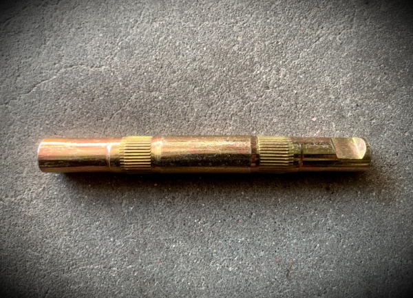 Вал каретки дор.под 203 подшипник (голый)