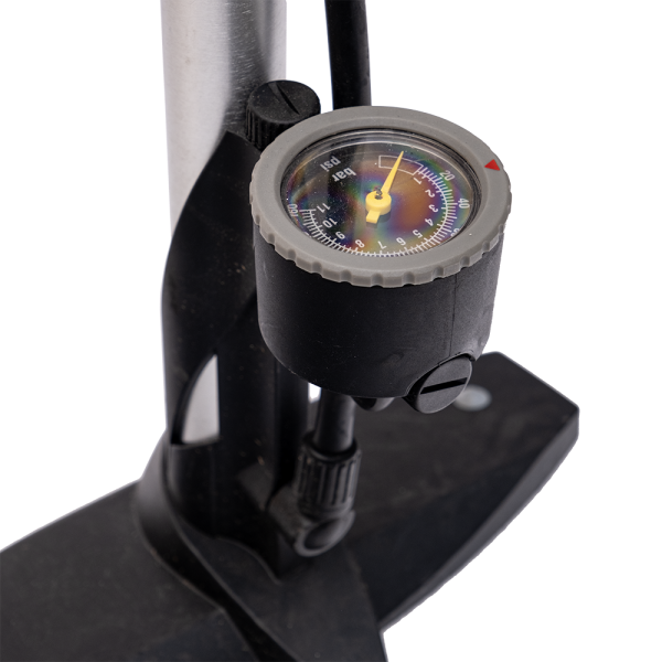 Насос 6-190031 напольный GF-31P алюмин. c маном. универс. головка на шланге, 11бар/160PSI. серебрист