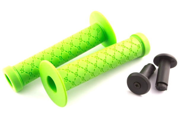 Ручки .С100 на руль 3-404 резин. BMX 145мм торц. защита+защита от проскальз.+1фикс. ЗЕЛЕНЫЕ CLARK`S